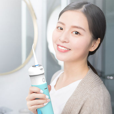 プロ用デンタルフロス 200ml大容量ウォータータンクで歯垢を除去